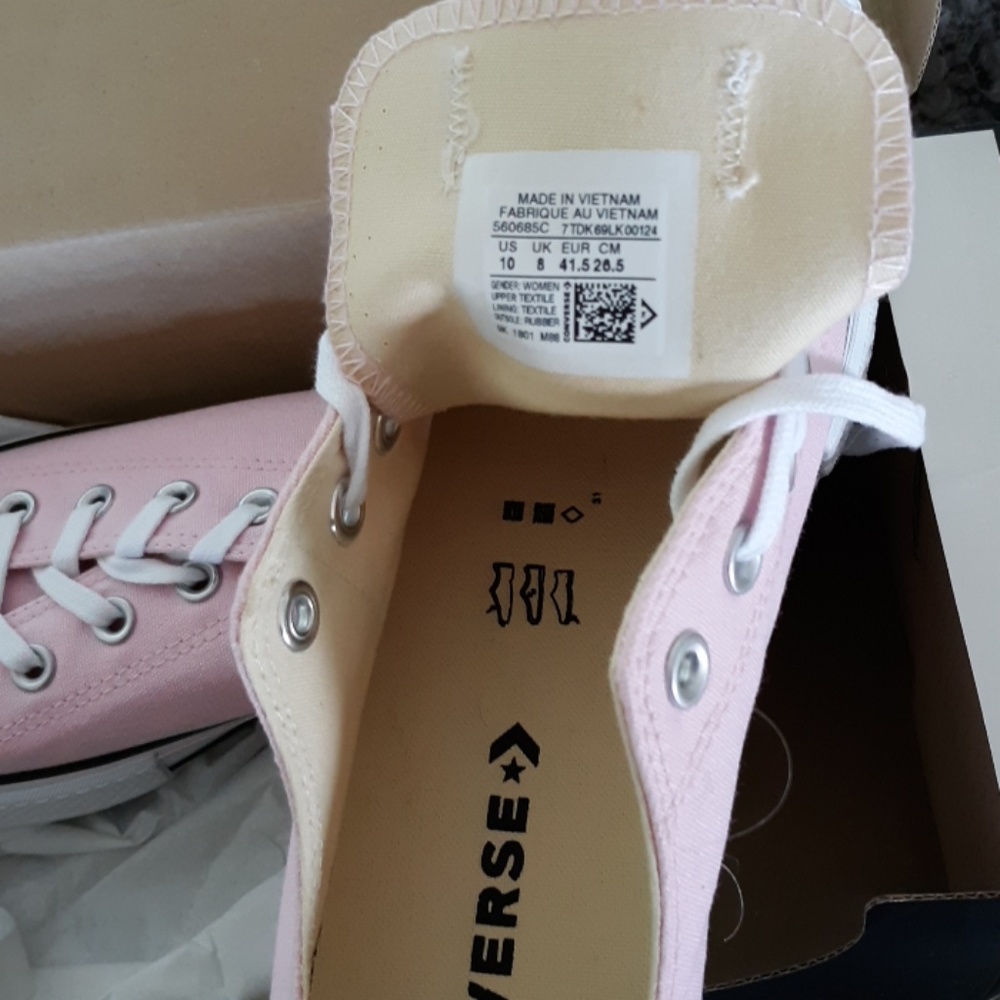 Pink converse - Picture 4 of 4